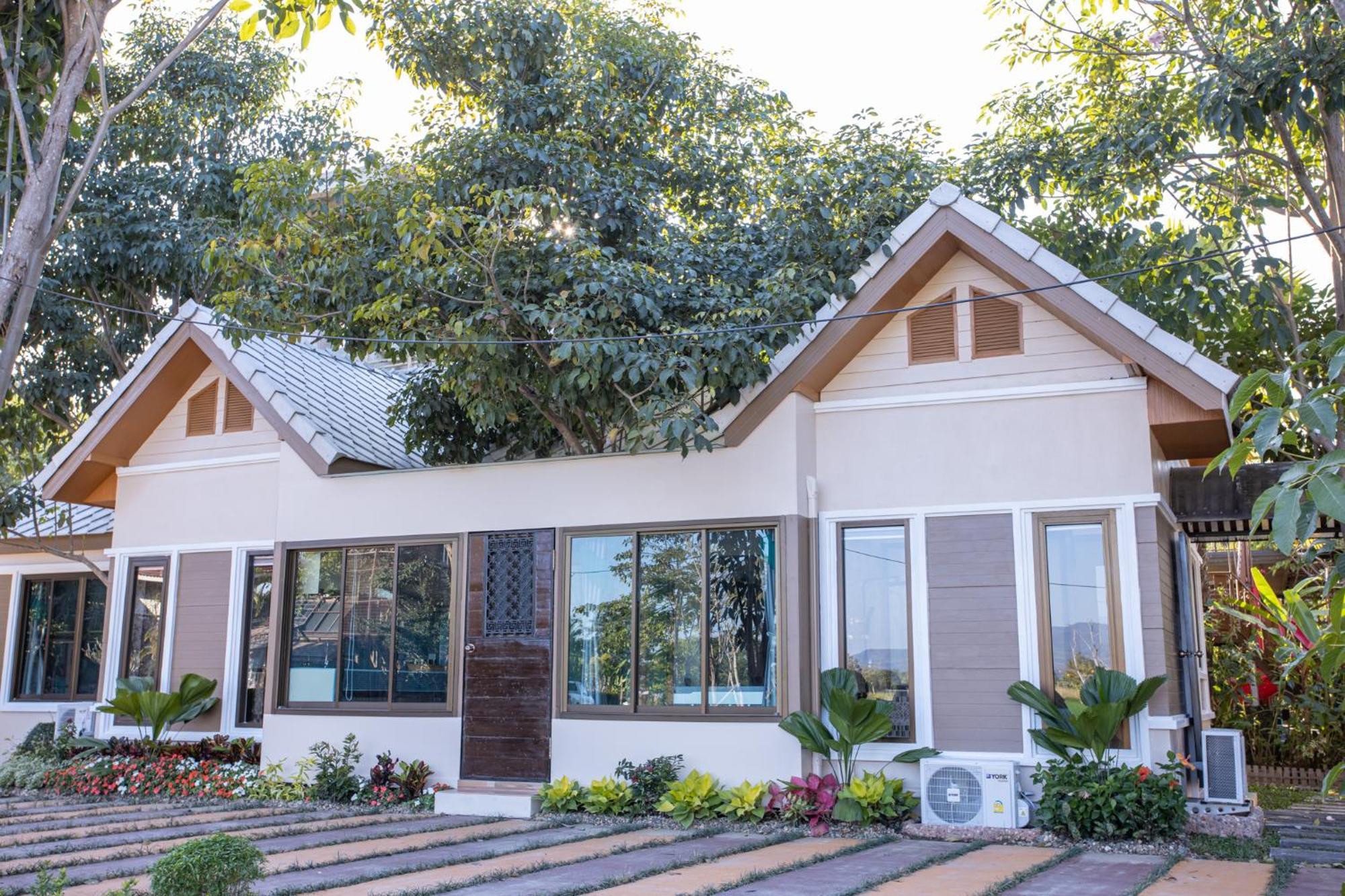 Mana-An Lake Hill Resort มานาอันเลคฮิลล์รีสอร์ต Chiang Mai Exteriör bild
