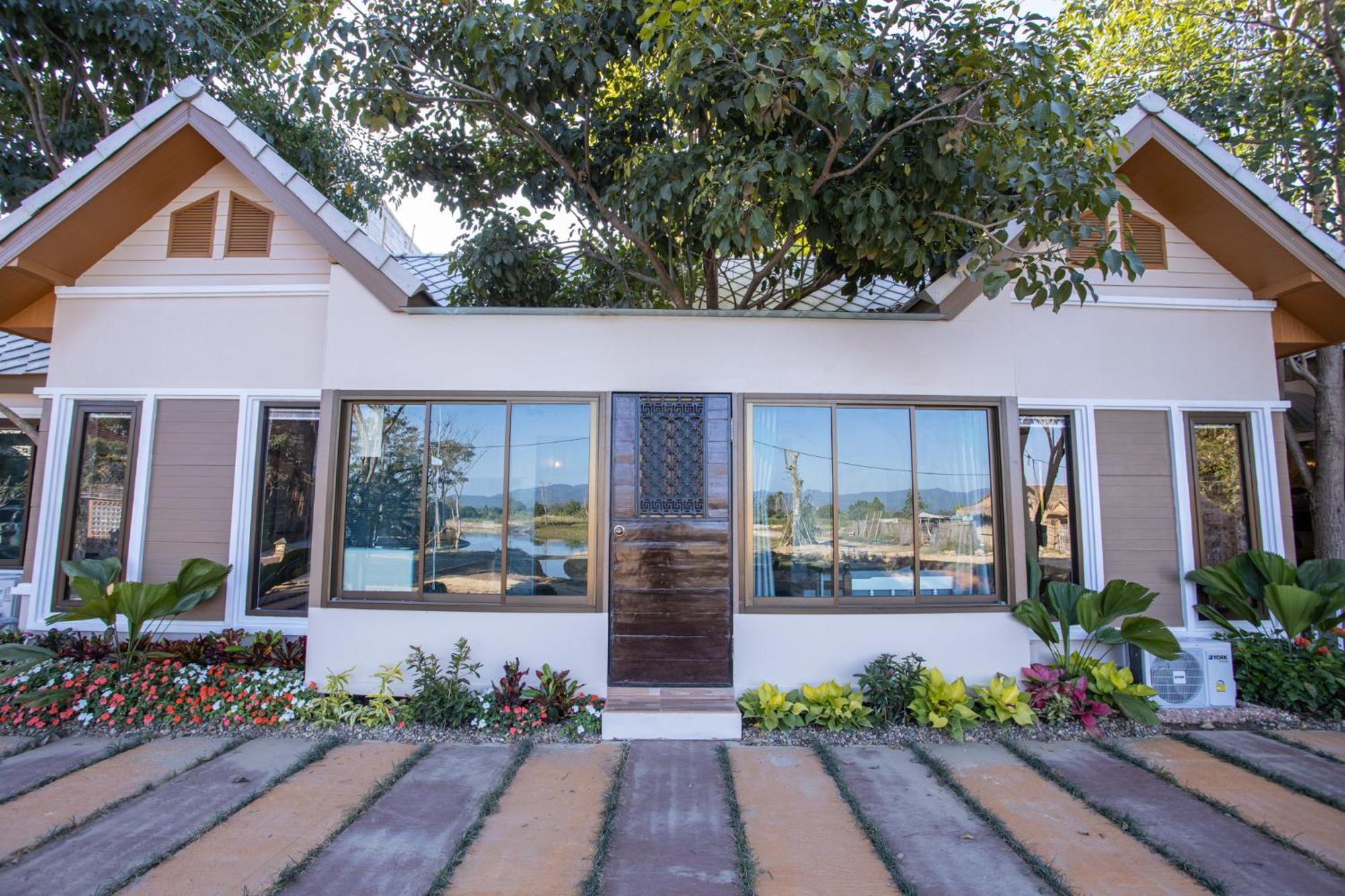 Mana-An Lake Hill Resort มานาอันเลคฮิลล์รีสอร์ต Chiang Mai Exteriör bild