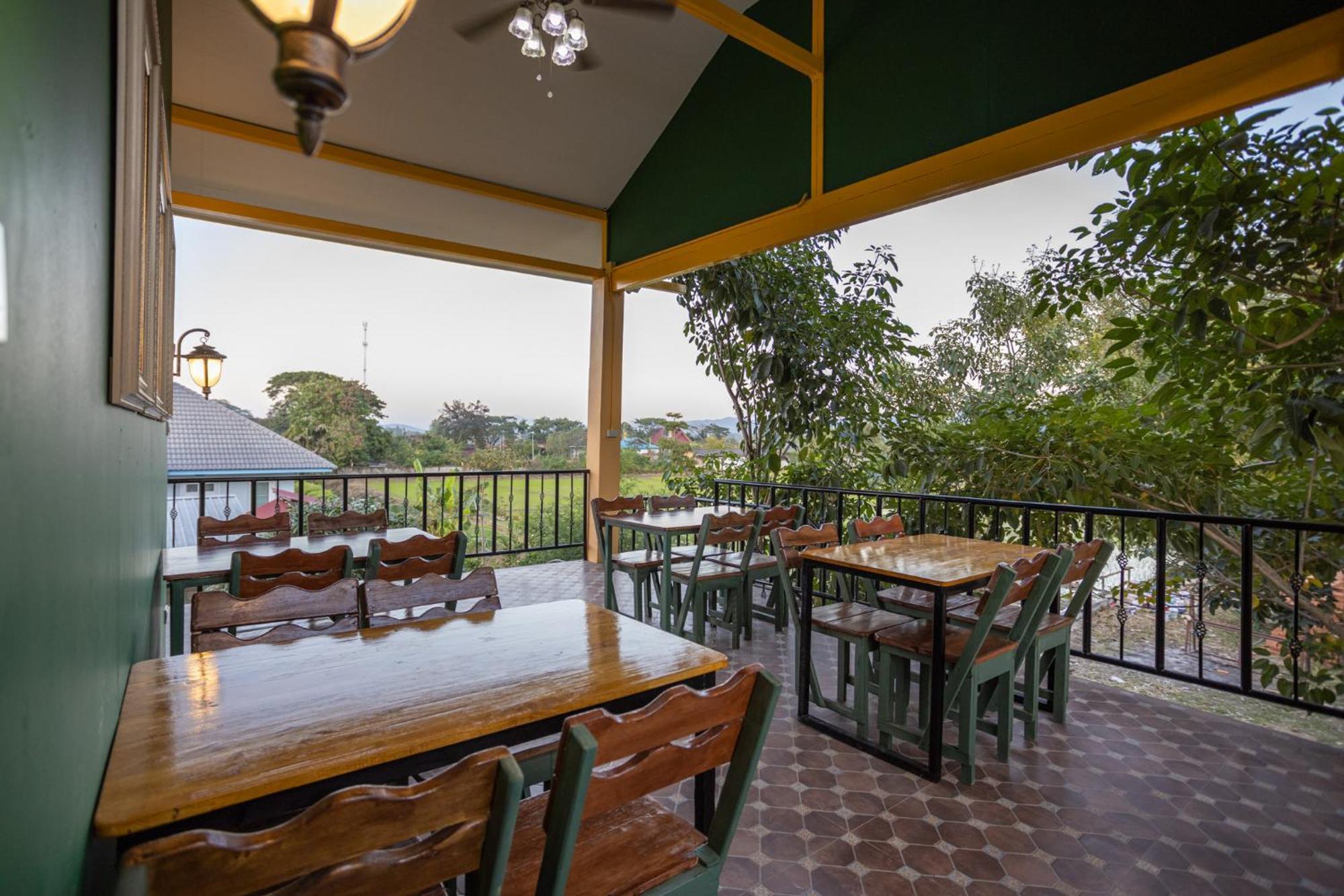 Mana-An Lake Hill Resort มานาอันเลคฮิลล์รีสอร์ต Chiang Mai Exteriör bild