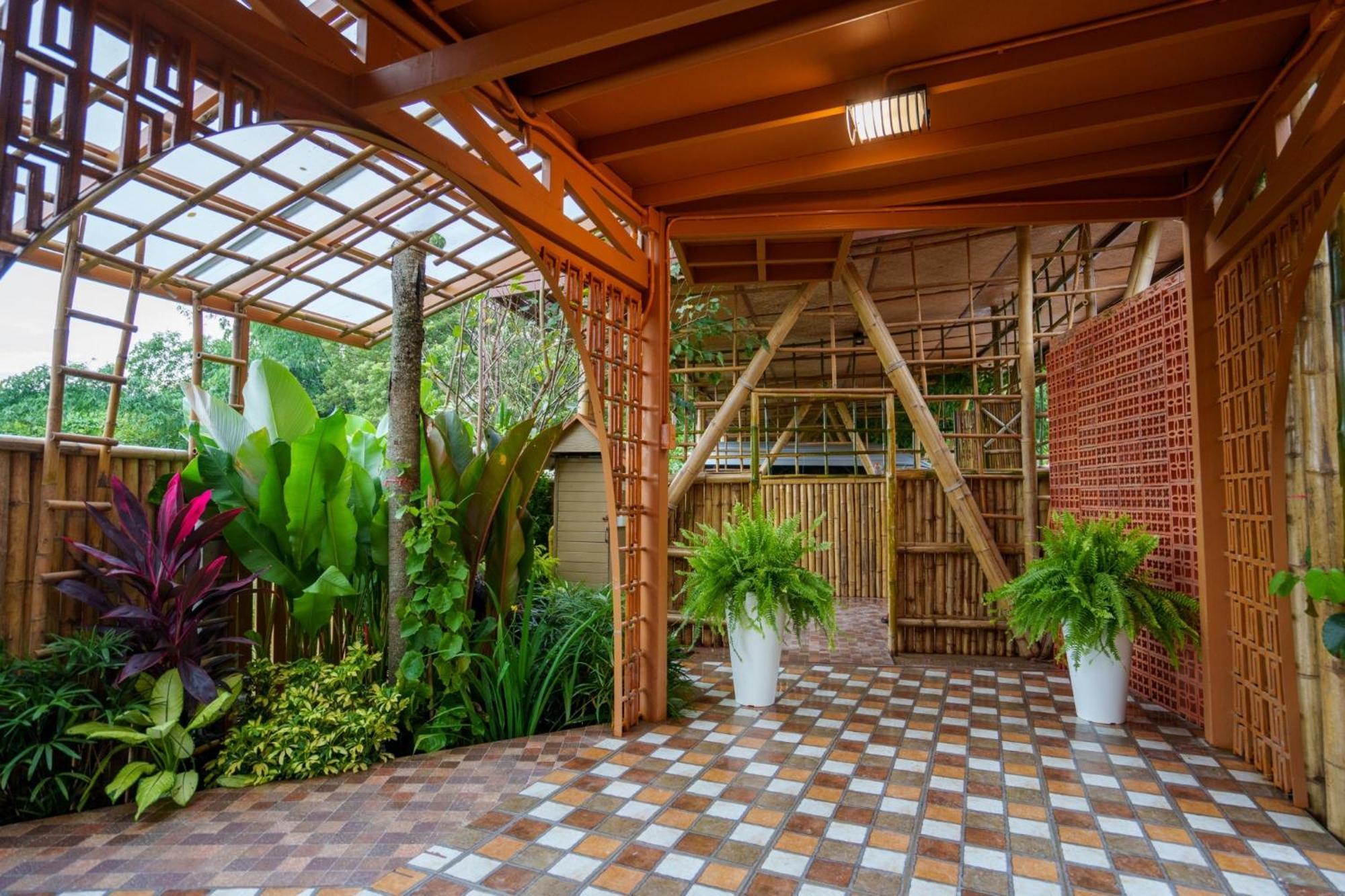 Mana-An Lake Hill Resort มานาอันเลคฮิลล์รีสอร์ต Chiang Mai Exteriör bild