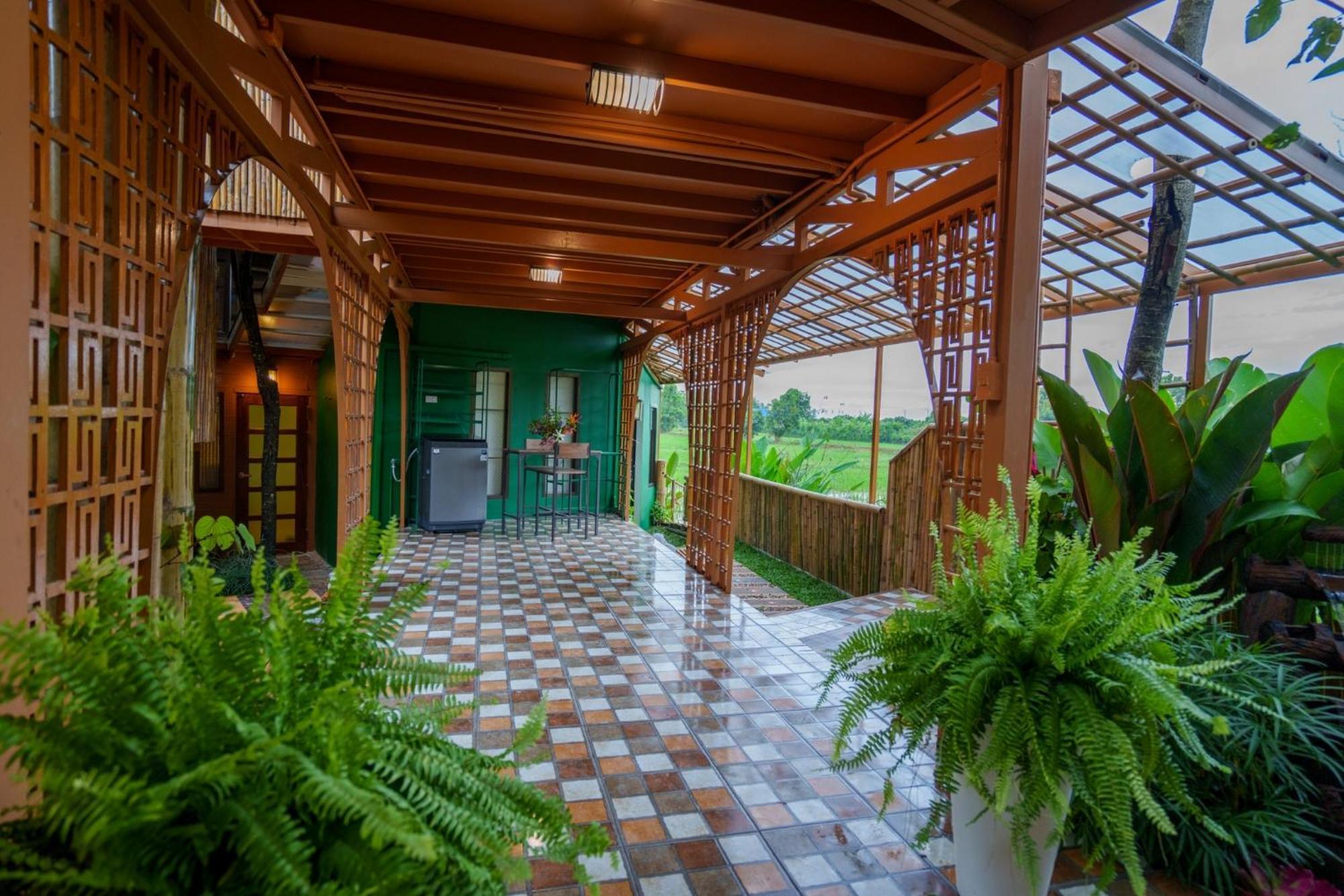 Mana-An Lake Hill Resort มานาอันเลคฮิลล์รีสอร์ต Chiang Mai Exteriör bild